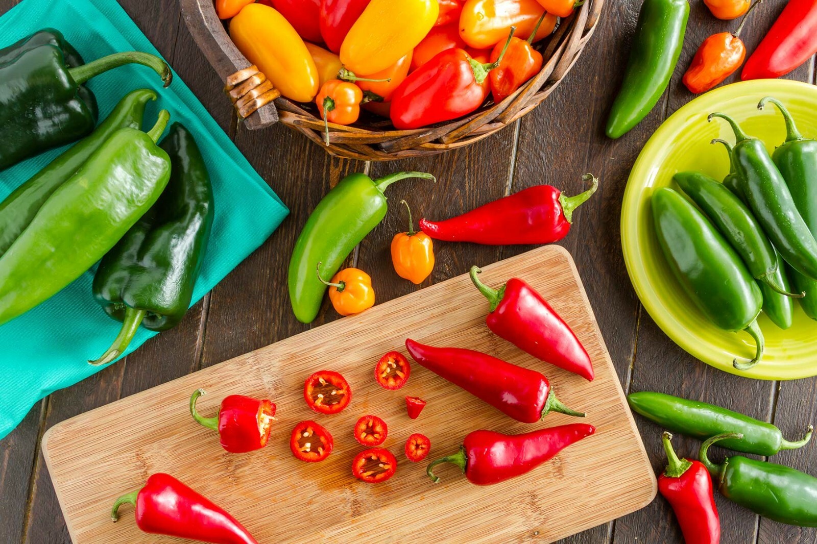 more #2 ASSORTED CHILI PEPPER SEEDS 25 varieties you choose hot mild all NON-GMO