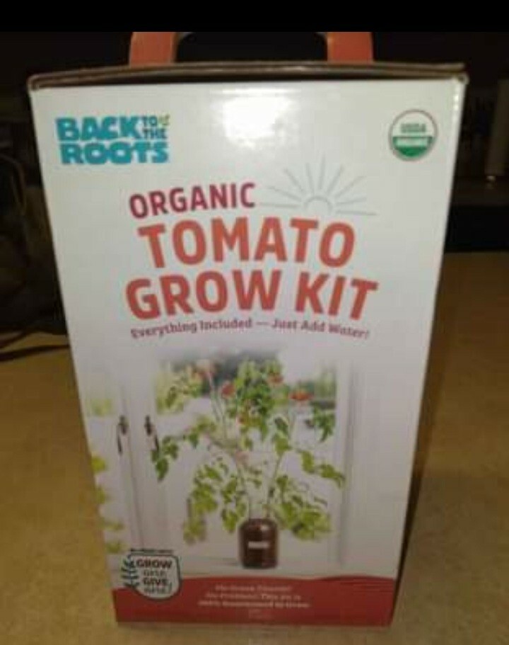 Organic Tomato Grow Kit Brand New in Box