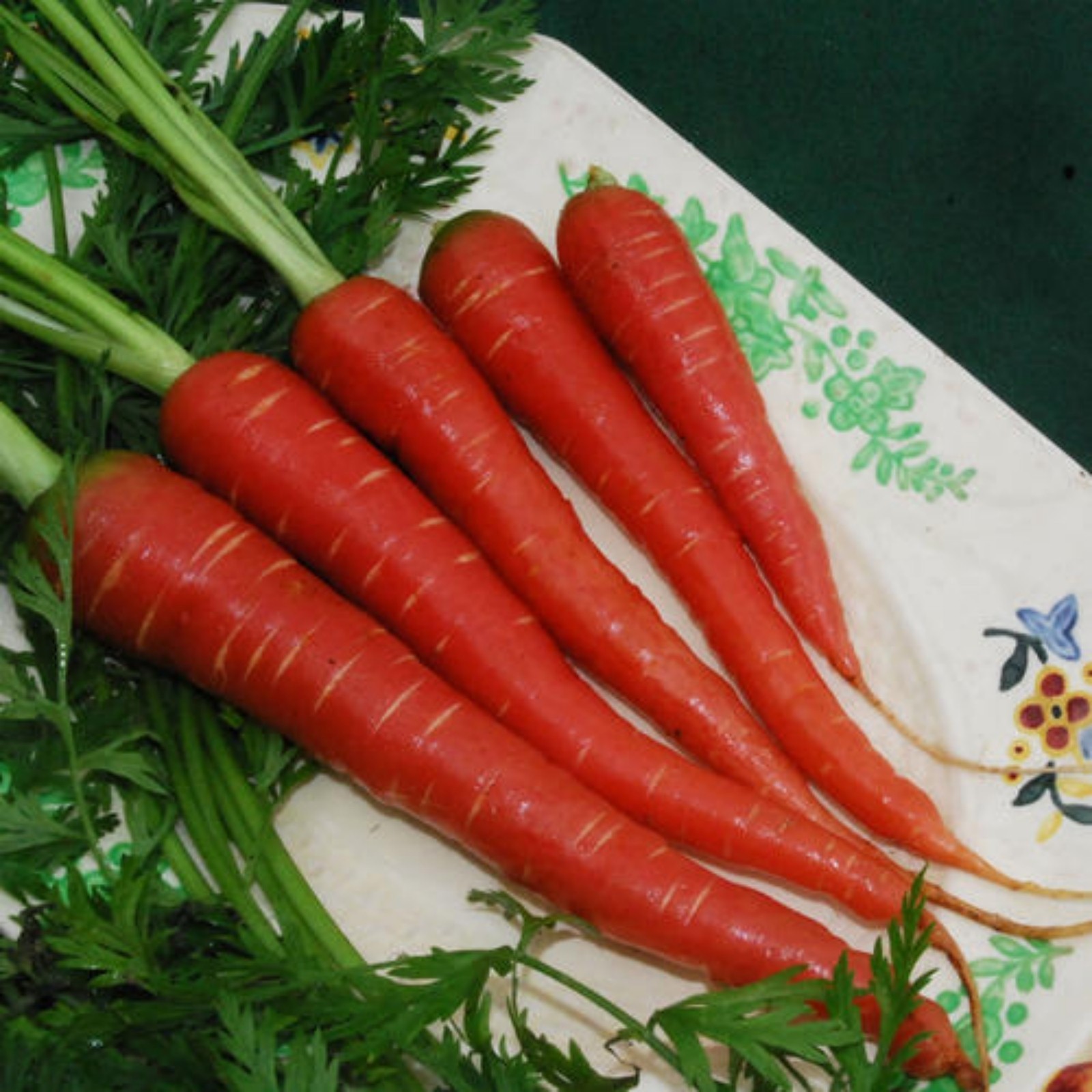 Carrot Seeds- Atomic Red 200+ 2021 Seeds $1.69 max. shipping!