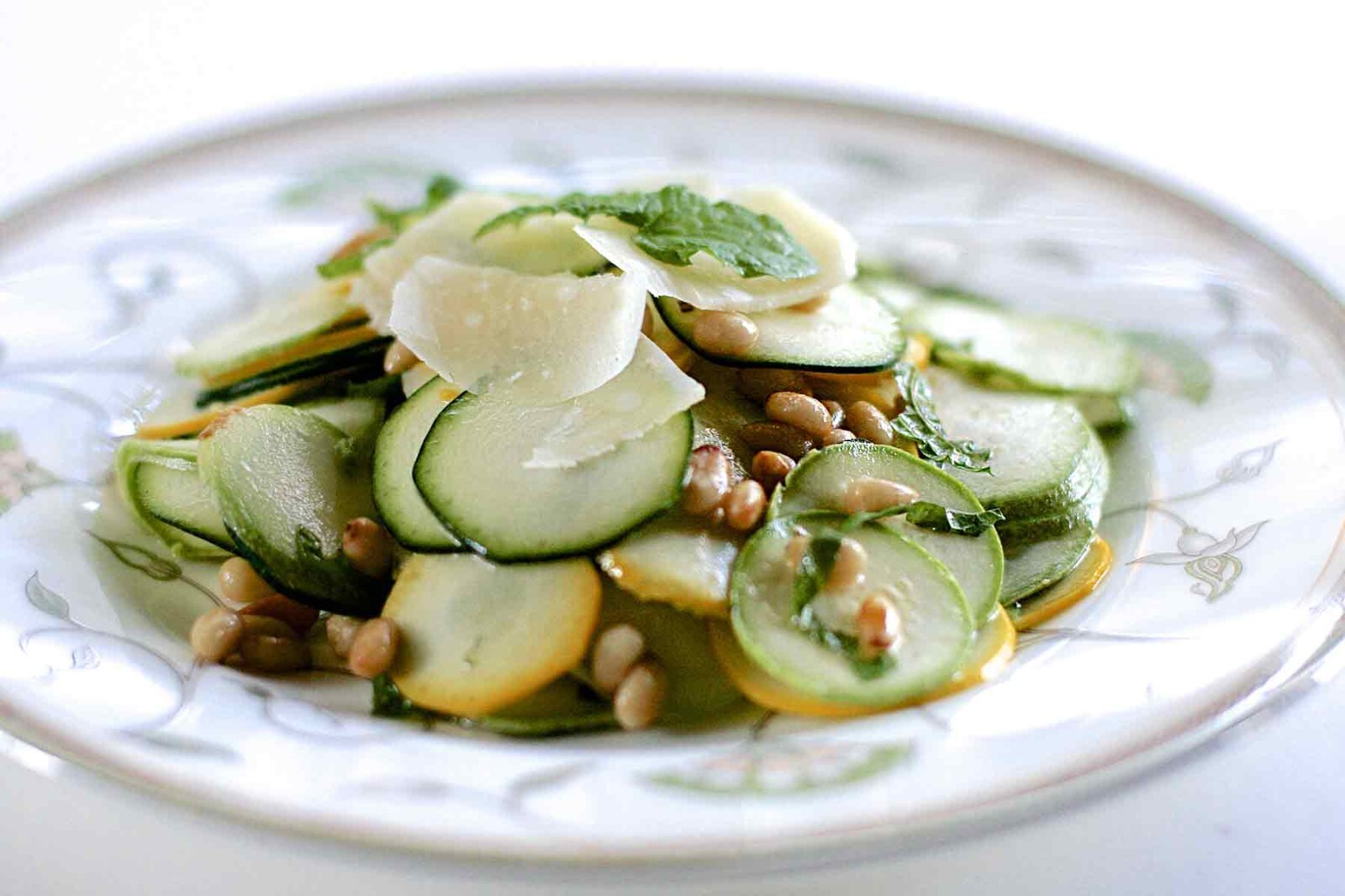 Zucchini Prolific Straightneck yellow or Elite green Summer Squash,NON GMO seeds