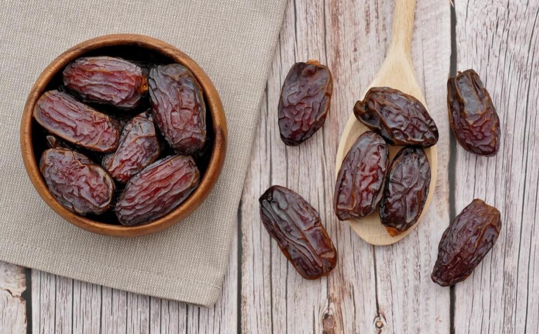 50 Medjool date seeds