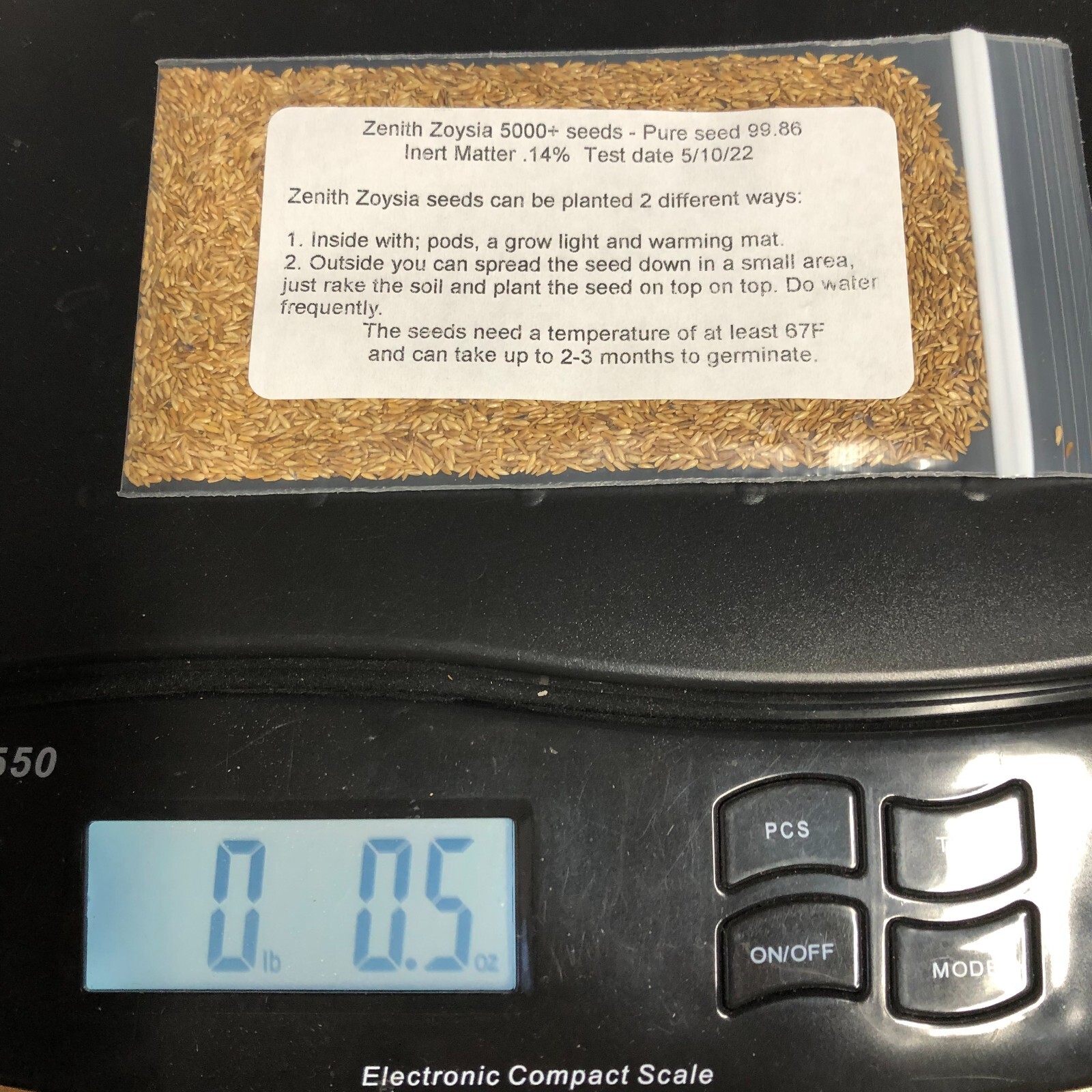 Zenith Zoysia Grass 5000 seeds starter kit