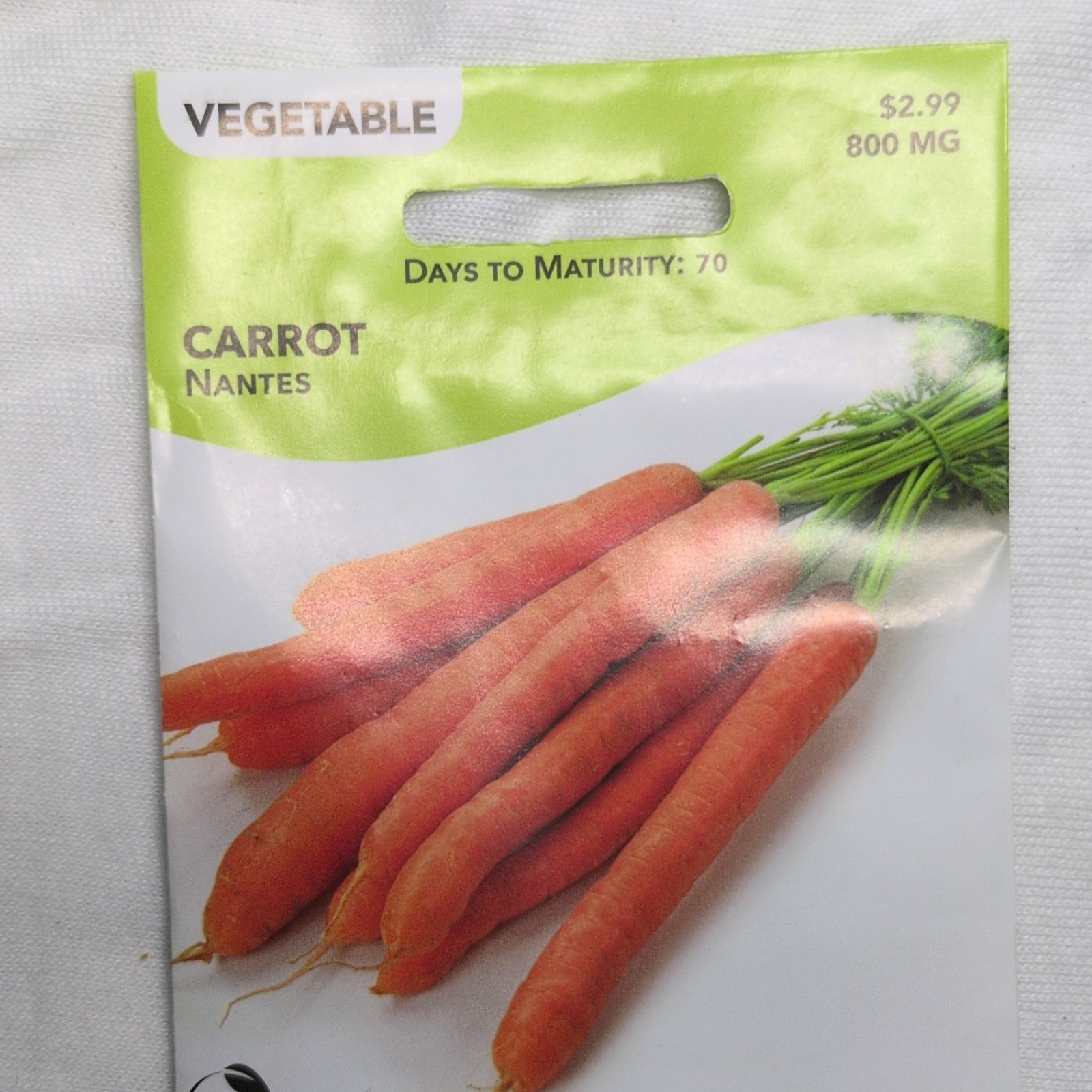 Livingston Carrot Nantes Vegetable Seeds Non-GMO Full Sun Spring-Fall Y4195