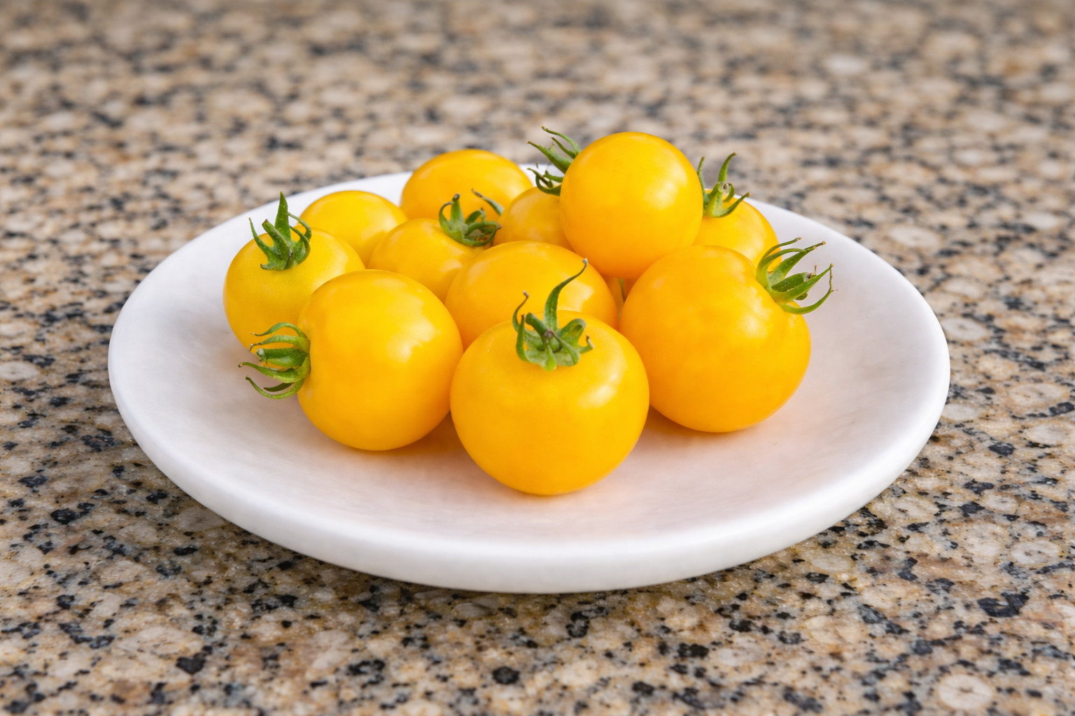 100 Heirloom Rainbow Large Cherry Tomato Seed Mix – 6 Large Sweet Tomato Colors