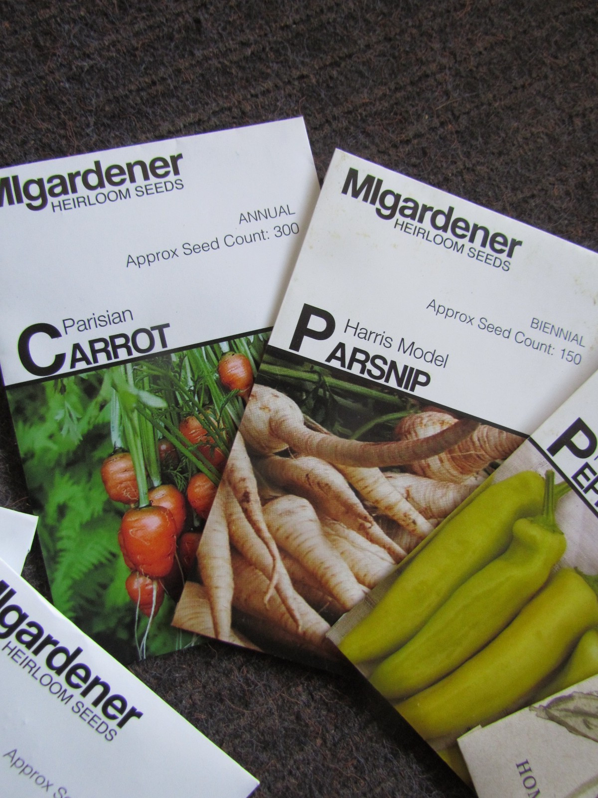 14 Sealed Packs Assorted Vegetable & Fruit Seeds-2025 tomato greens melon etc