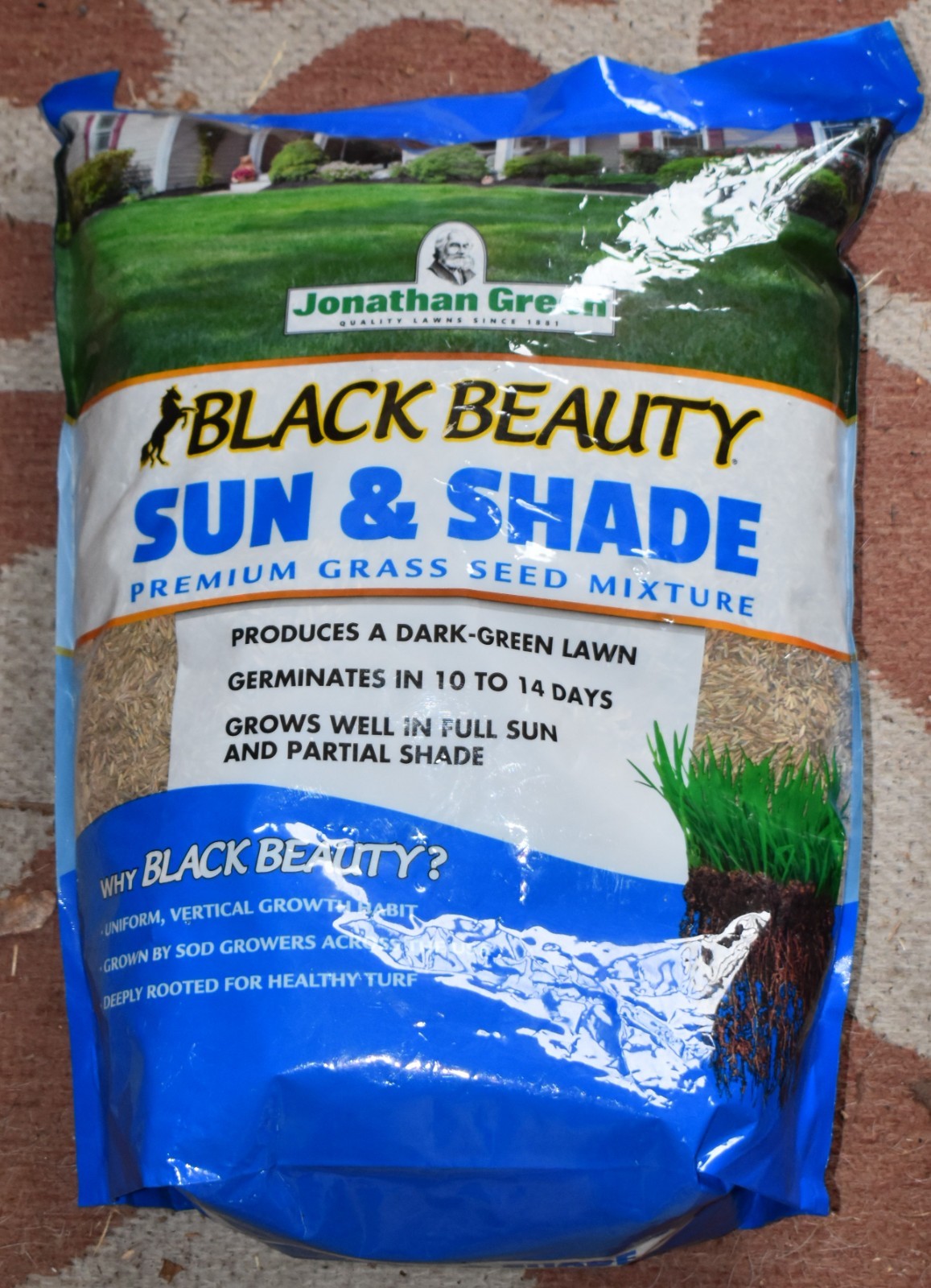 Jonathan Green BLACK BEAUTY Sun & Shade Premium Grass Seed Mix 7 lb.