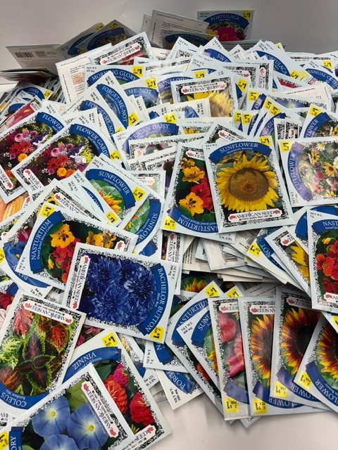 American Seed HUGE LOT OF 600+ Flower Seed Packets – Packed For 2023