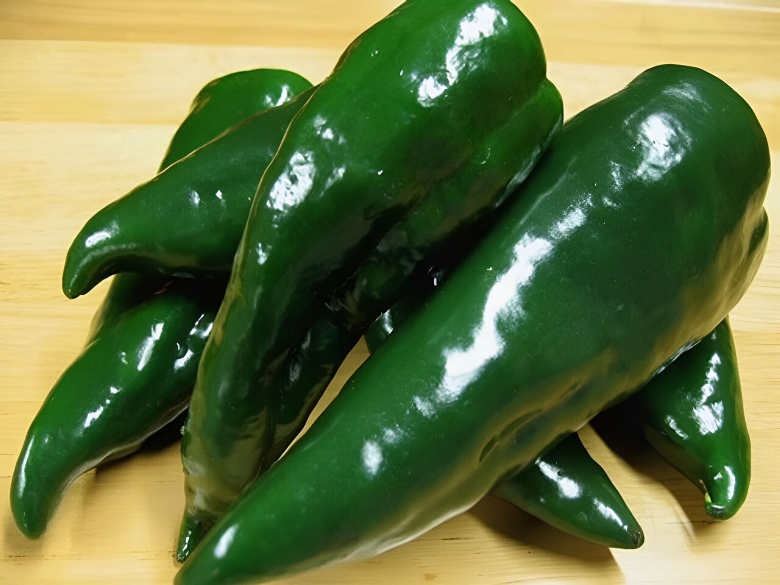 75 Heirloom Poblano Pepper Seeds – Super Mild Super Flavorful!
