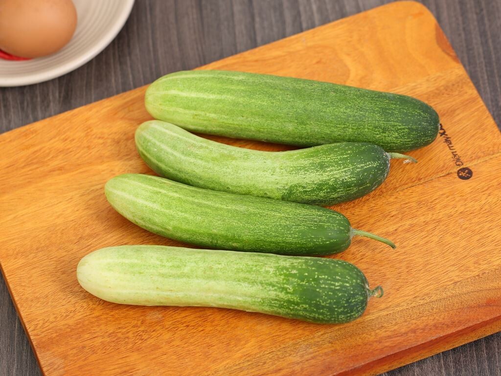 Dua Leo Vietnam/ Cucumber 90 Seeds F1 Hybrid Crunchy Sai Trái Dễ Trồng Dưa leo