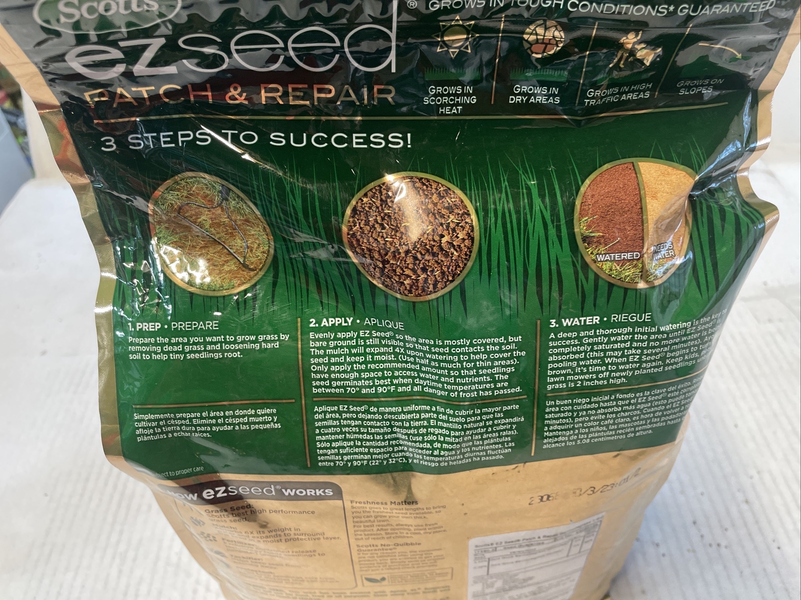 Scott’s Scotts EZ Seed Bermuda Grass Patch & Repair Seed Mulch & Fertilizer.4201