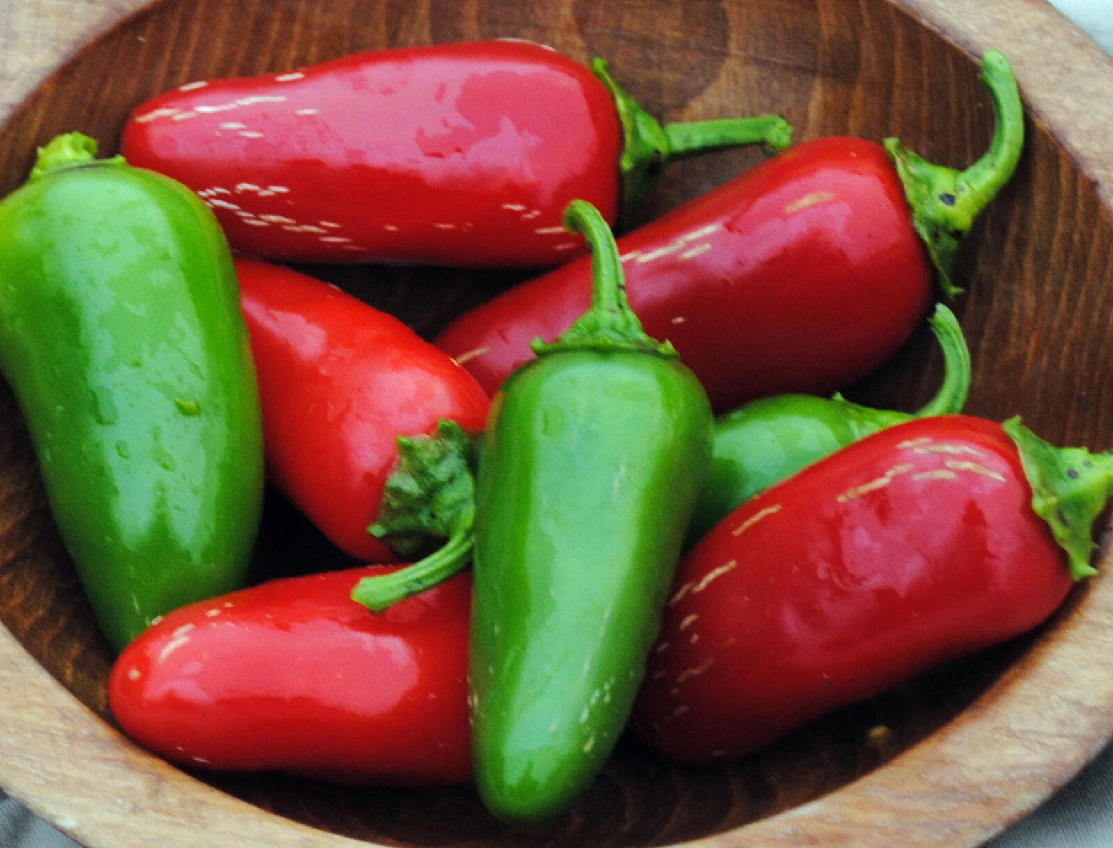 100 Heirloom Early Jalapeno Seeds – Super Fast Growing – 65 Day To Harvest!