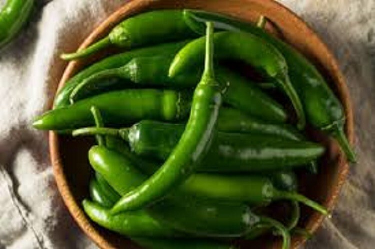 Premium Hot Serrano Pepper Fresh Organic Seeds – 10,000 Scoville Units Many uses