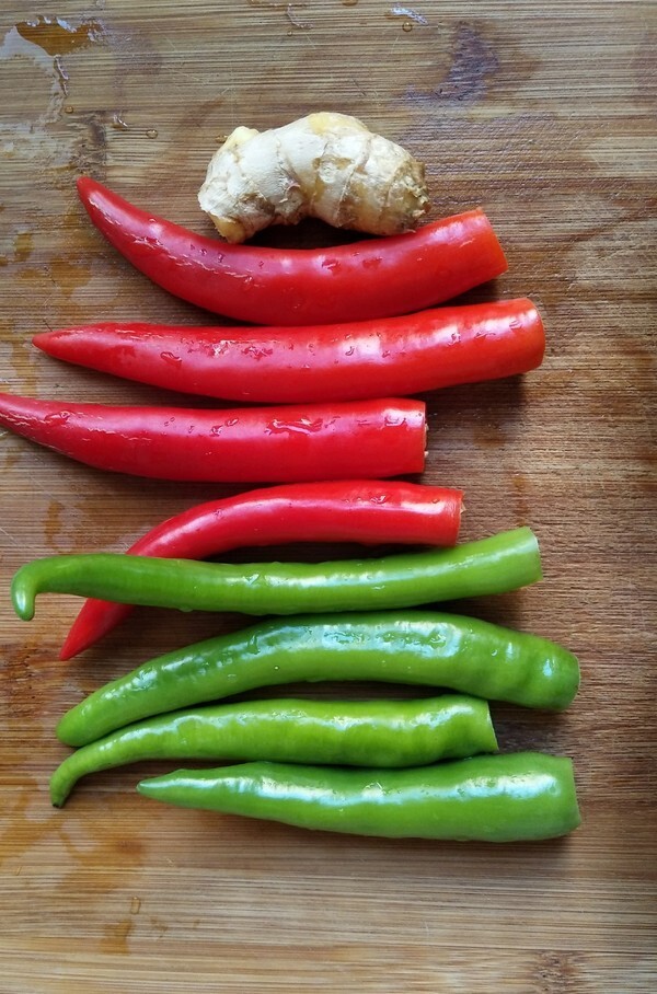 🌱 New! Hangzhou Hot Chili Pepper 25 Seeds 🌱High Productive
