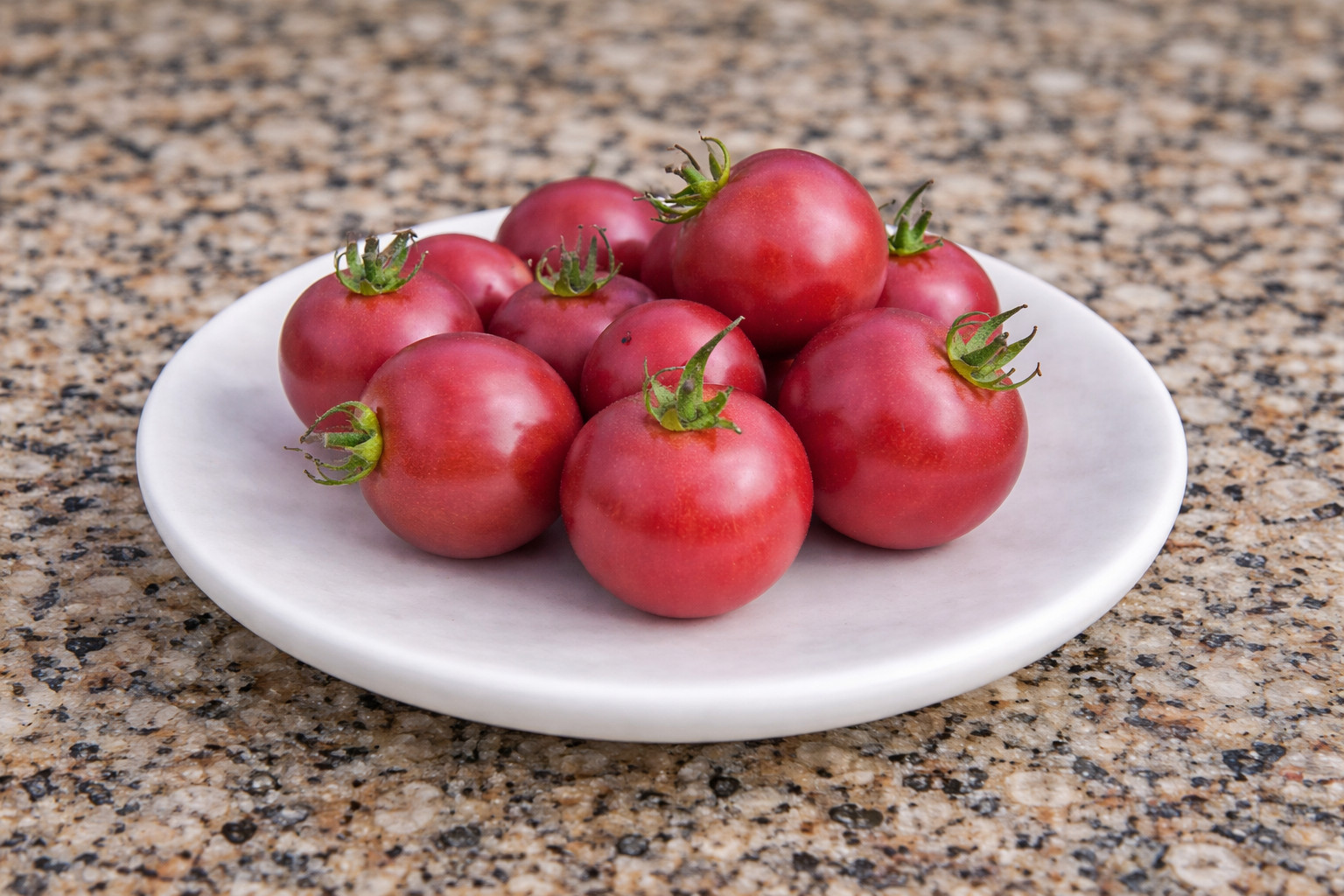 100 Heirloom Rainbow Large Cherry Tomato Seed Mix – 6 Large Sweet Tomato Colors