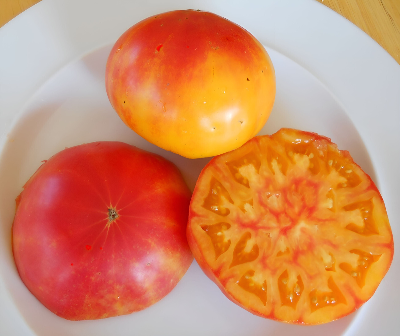 100 Heirloom Pineapple Tomato Seeds Huge 1-2lb Bi-Colored Sweet Indeterminate