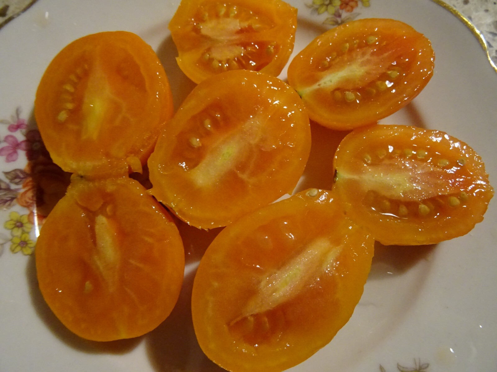 Extra Eros Zlatolaska Orange Heirloom Plum tomato 25seeds Organic from2024 RARE