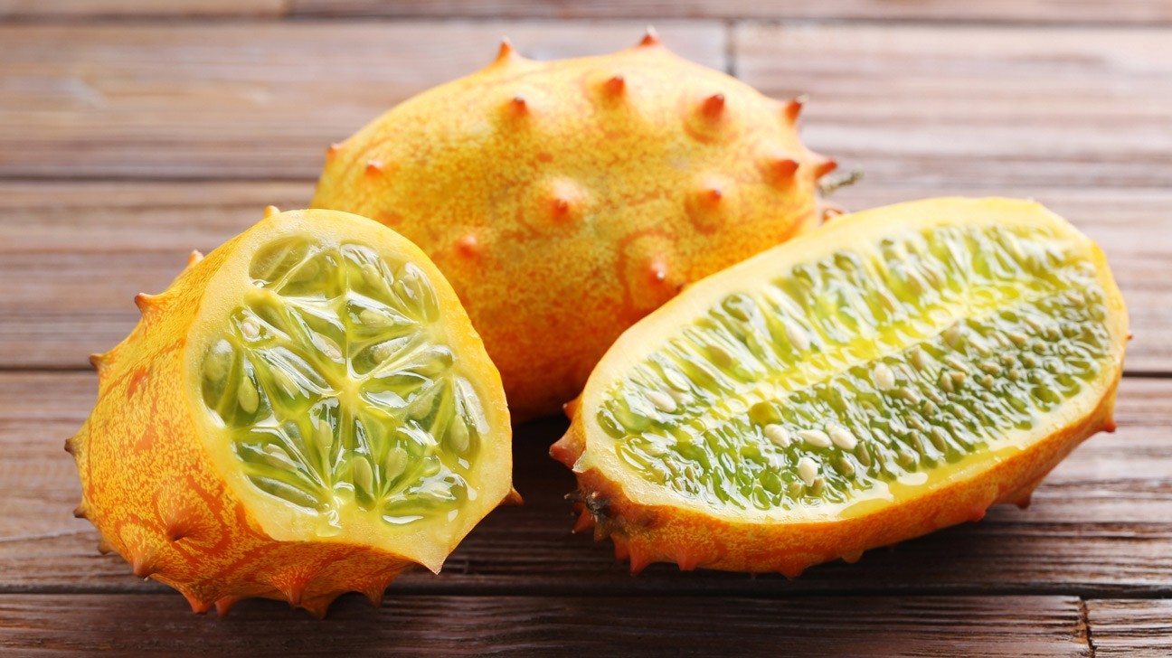 25 Kiwano African Horned Melon Jelly Melon seeds – FREE S/H
