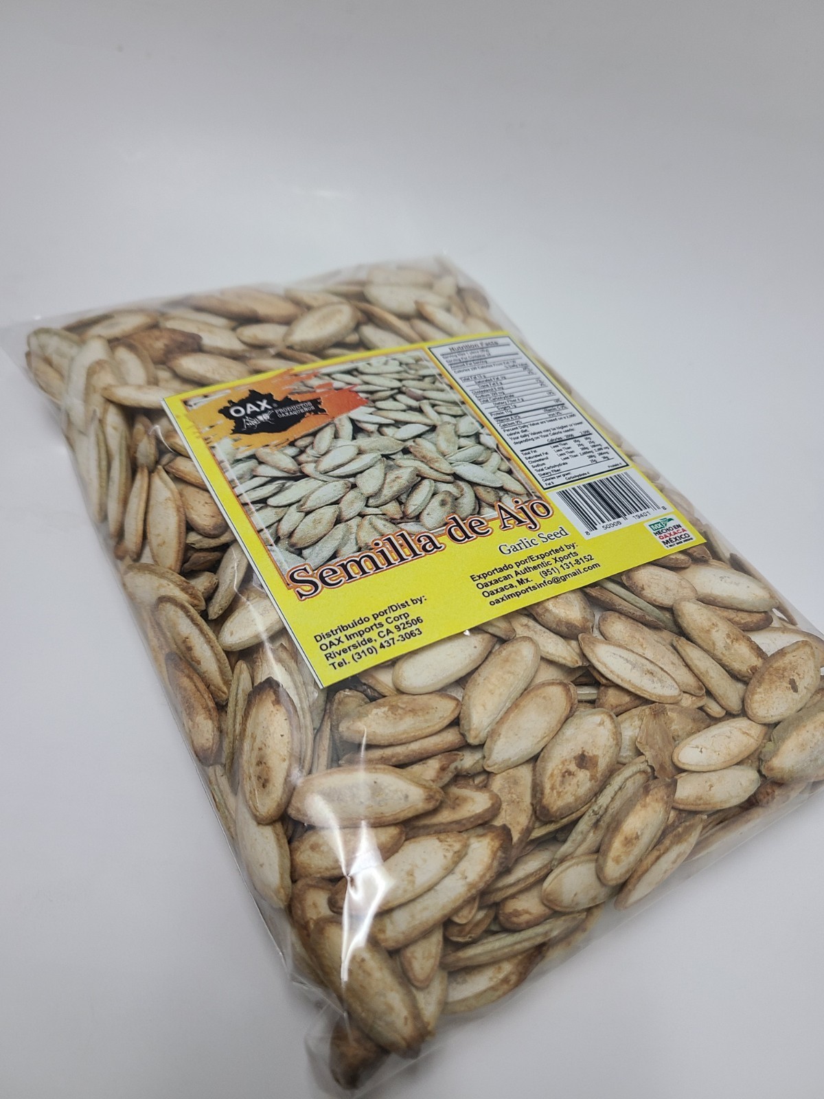 8 Oz TOASTED PUMPKIN SEEDS W/GARLIC AND SALT FROM OAXACA