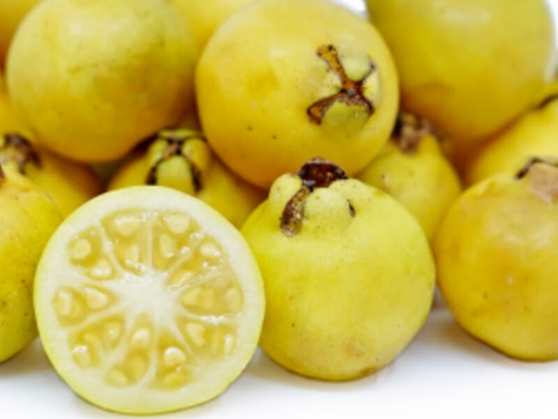 20 Yellow Lemon Guava seeds. The fruit tasted great