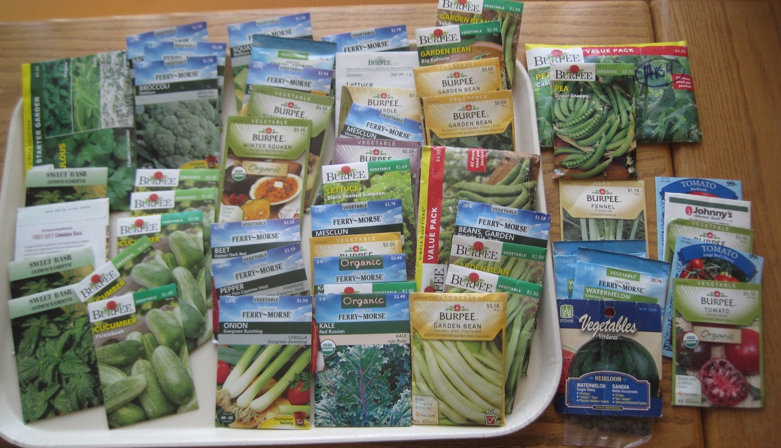 Large Lot 51 Sealed but Expired Vegetable Seeds Beans Greens Herbs Tomatoes ++