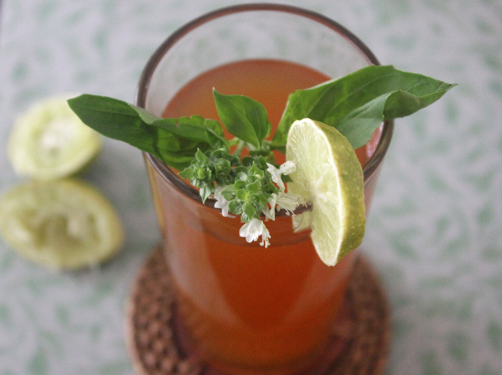 LIME BASIL SEEDS * CITRUS FLAIR * ZESTY AROMA OF LIME * 100 SEEDS* GOURMET *