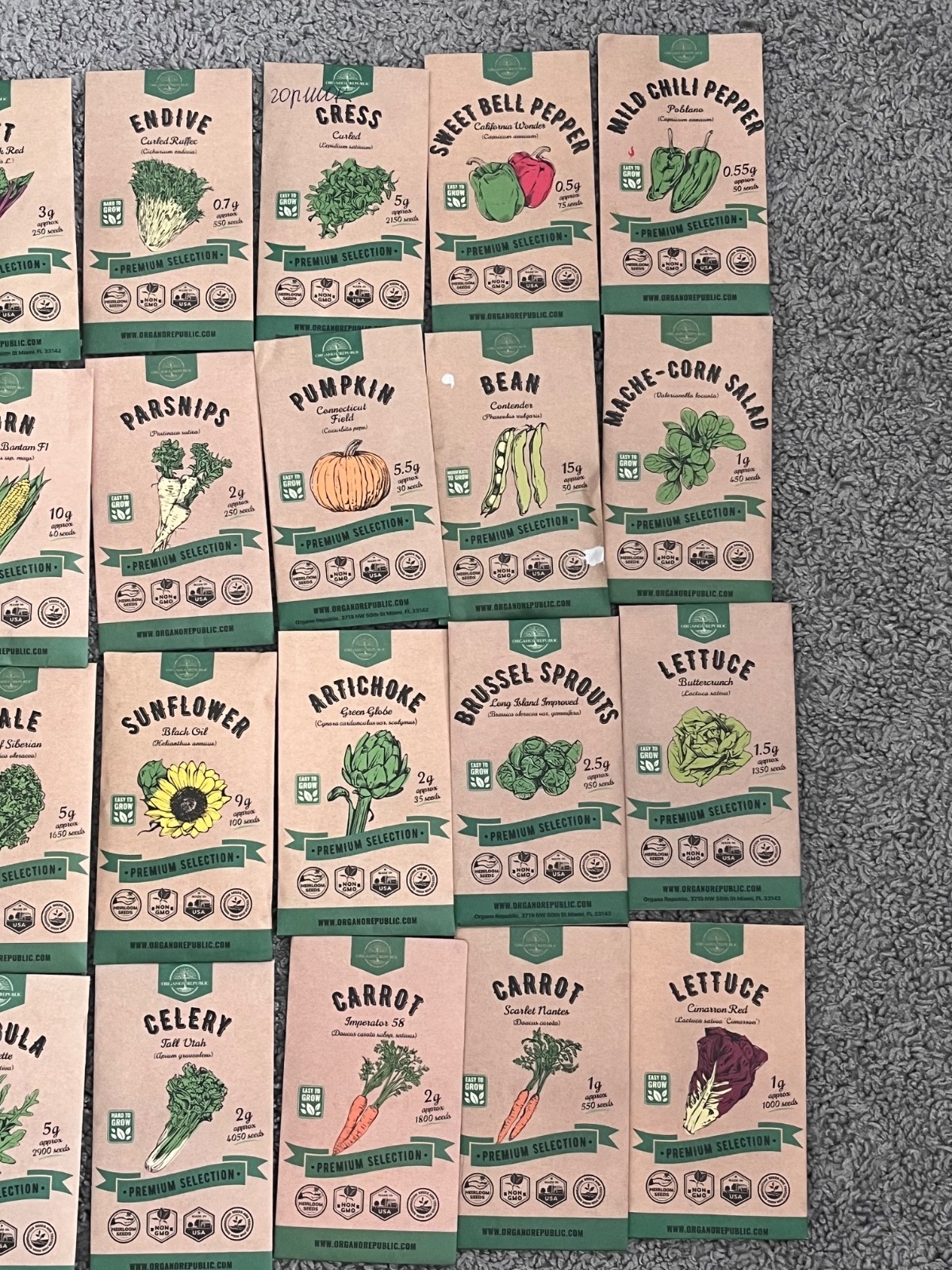 Organo Republic ,31 Mixed Vegetable Seed Packets with instuction on the back