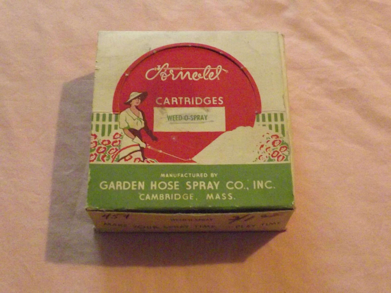 VINTAGE ARNOLD WEED O SPRAY CARTRIDGES IN BOX
