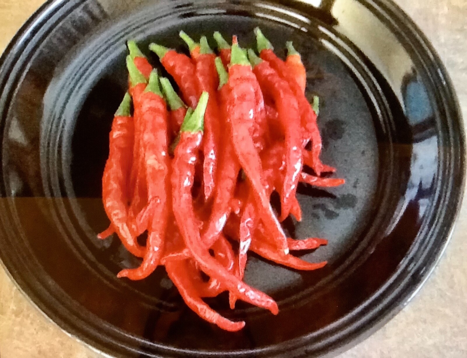 60 Cayenne chili pepper seeds, organically grown heirloom non GMO