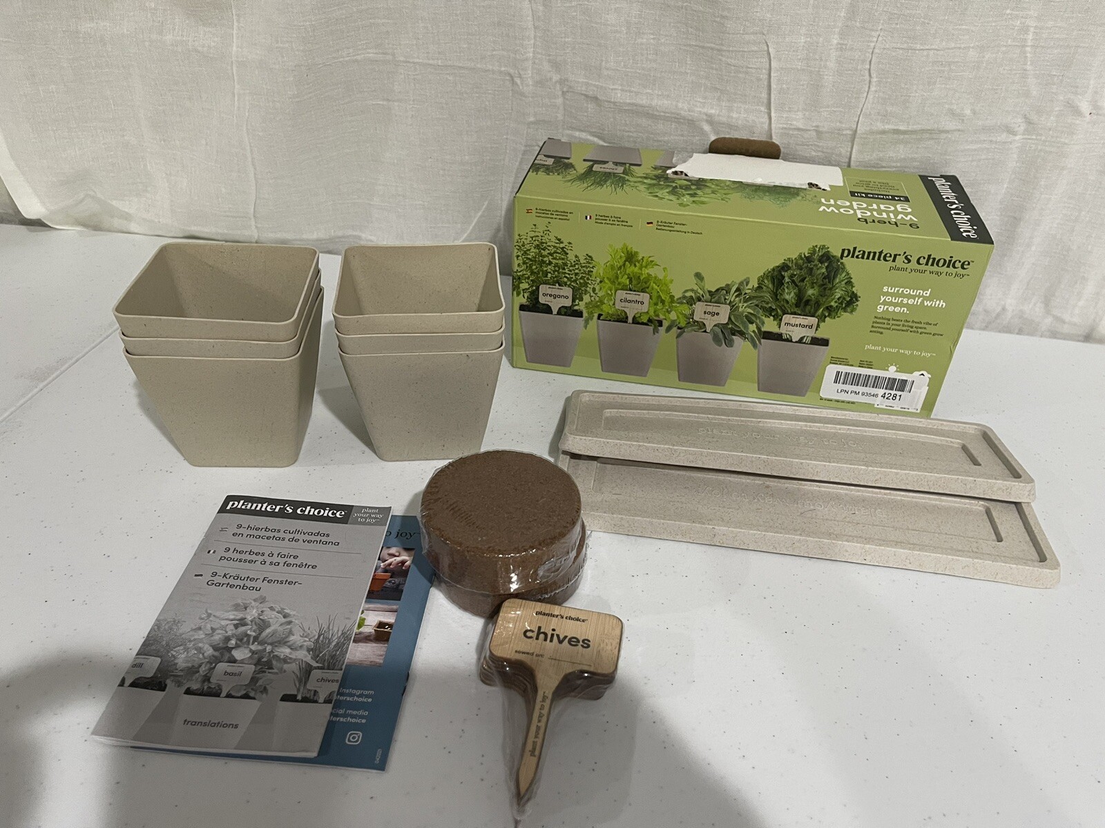 planter’s choice Herb Window Garden: 6 Pots, 2 Trays, 9 Signs, 2 Soil Discs