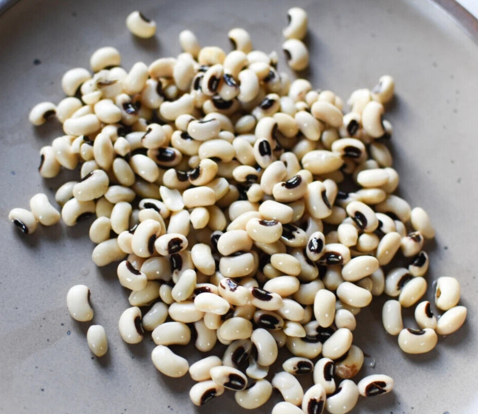 Black Eyed Pea / Cowpea seeds (40) / ORGANIC / HEAT TOLERANT / FLORIDA GROWN