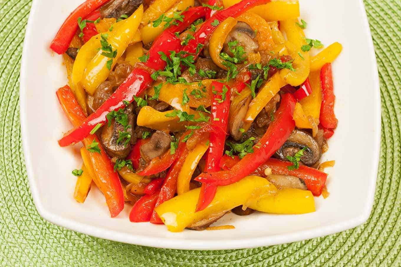 Golden Cal Wonder Bell Pepper Seeds – 100+ Count – For 2025 Planting Yellow