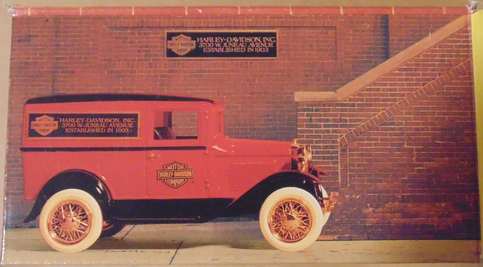 1/25 SCALE TOY BANKS ERTL, SCALE MODEL TRUCKS, CARS,