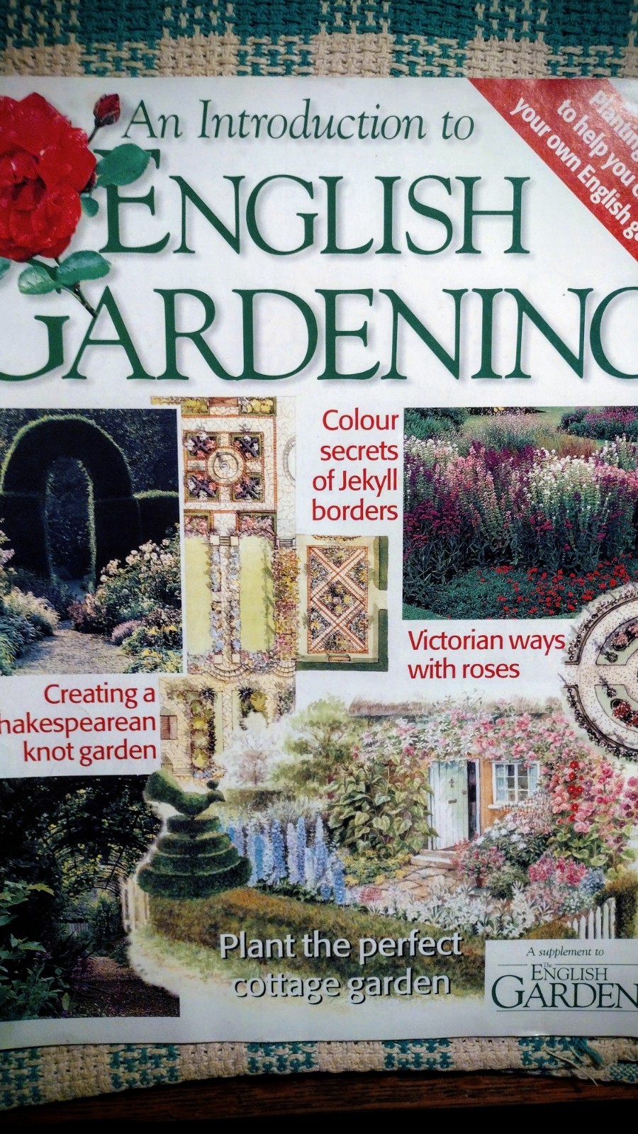 MAGAZINE INTRODUCTION TO ENGLISH GARDENING — AMAZON 2000 VICTORIAN / ROSES