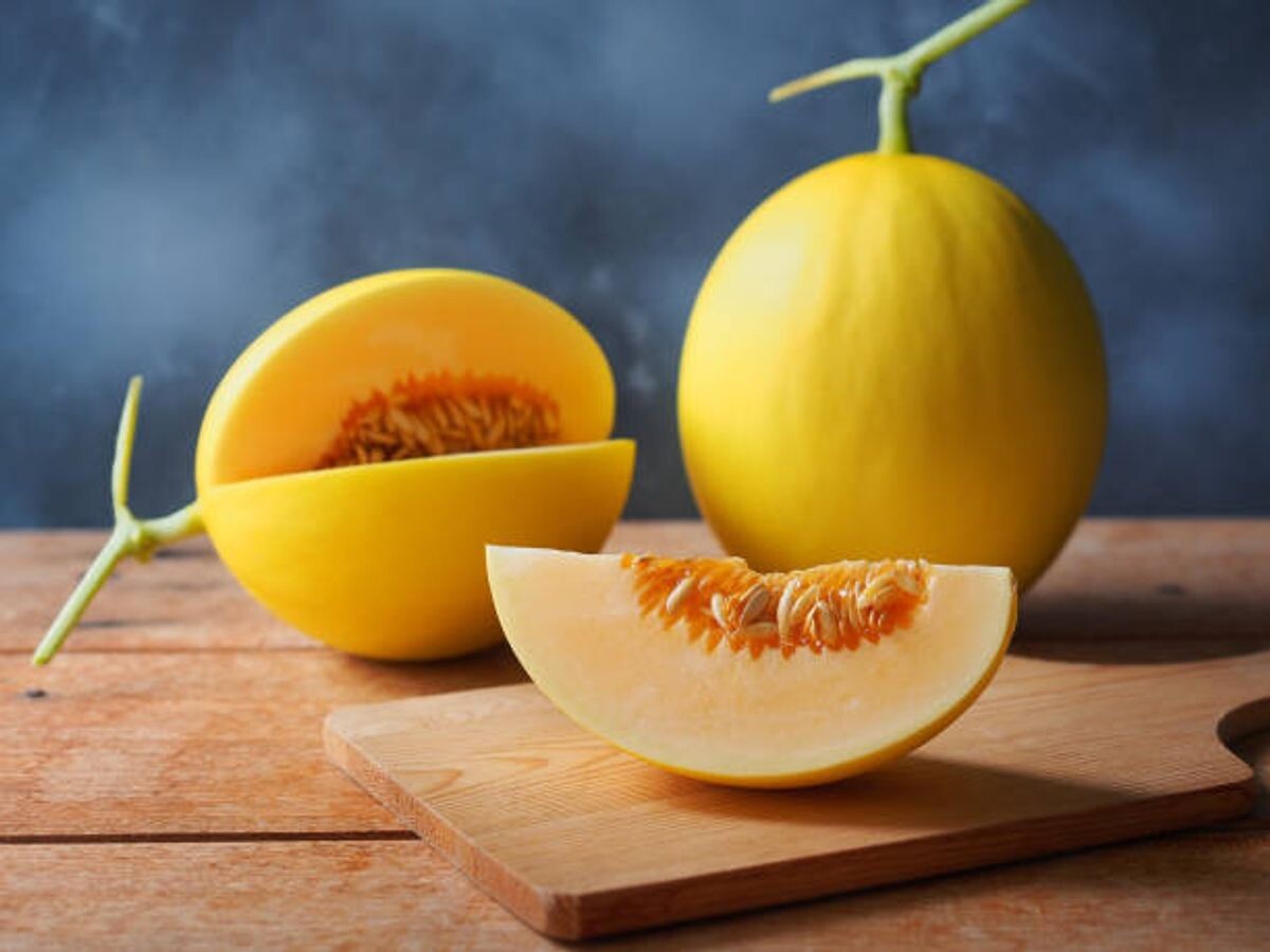 Sweet & Crisp Orange Flesh Golden Honeydew Melon – 30 Seeds 2023 – USA