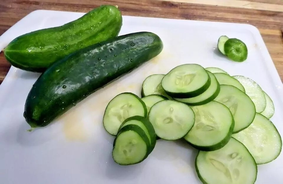100+ Muncher Cucumber Seeds – ORGANIC — HEIRLOOM – NON GMO — FRESH