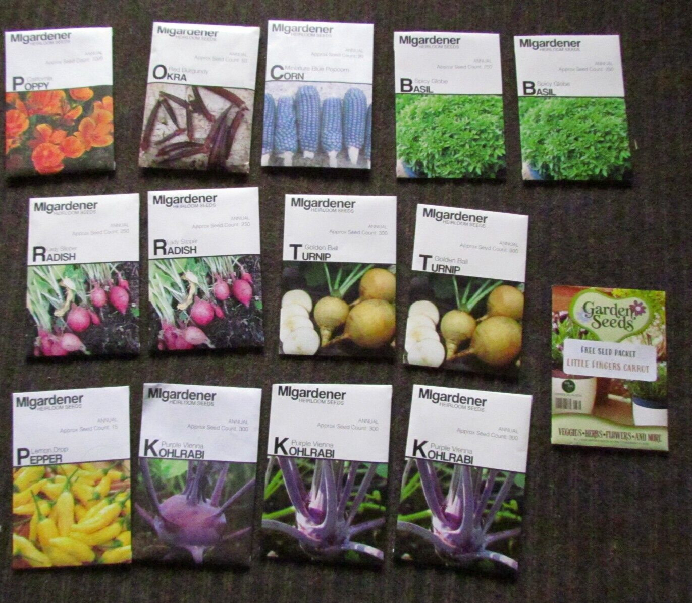 Lot of 35 Assorted Vegetable Fruit Herb Seed Packs 2022-2025 Tomato, Cantalope +