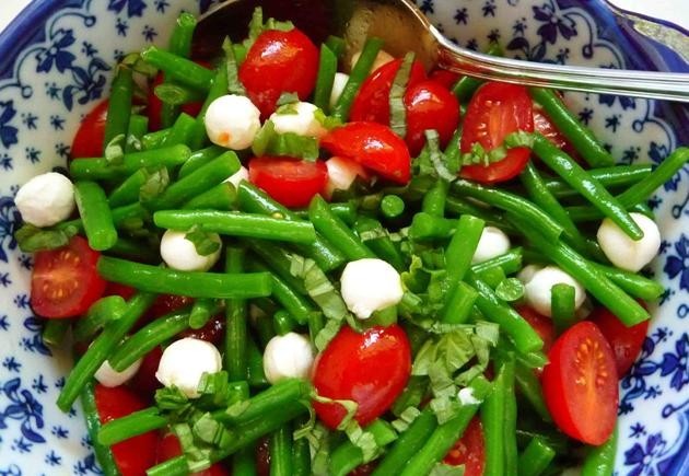 Blue Lake Bush Snap Bean Seeds, Heirloom Seeds – NON GMO, A kitchen favorite.