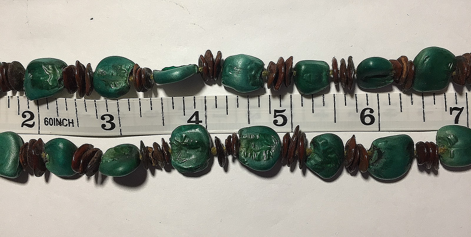 Vintage !960’s Turquoise/Brown Seeds 26,5″ Long Necklace