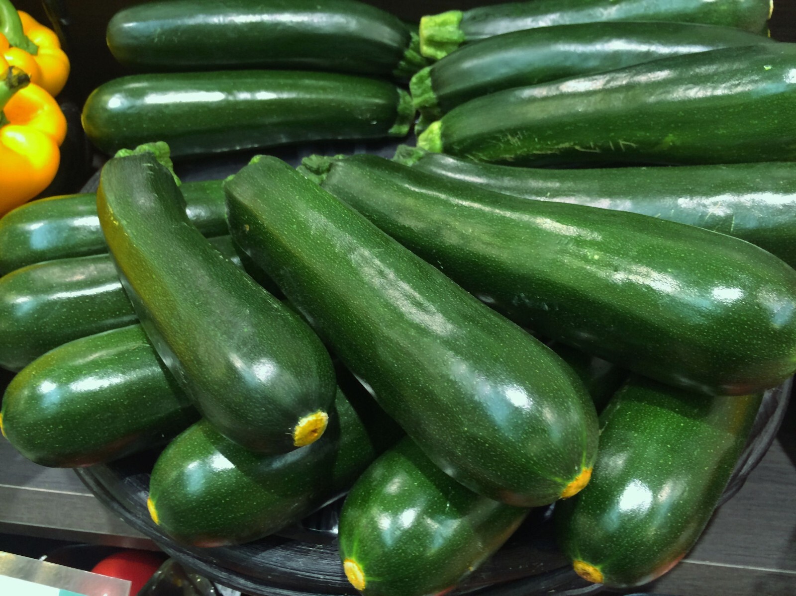 Vegetable Seeds-Zucchini Dark Green Squash – 20 Heirloom Seeds – Great Taste