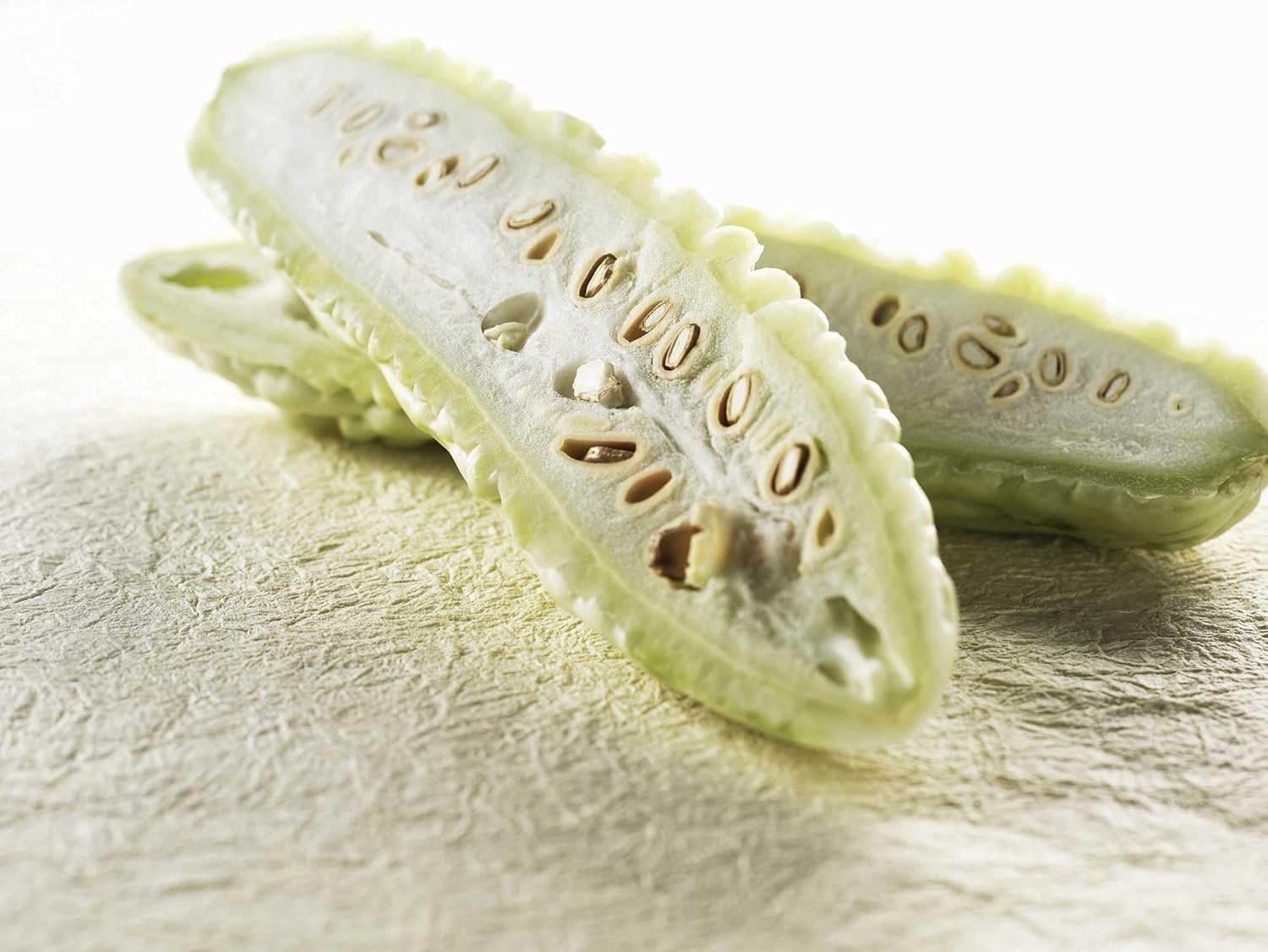 Grow Delicious Bitter Melon – Non-GMO Seeds with 92% Germination Rate, Pack of 1