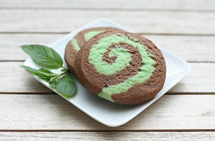 CHOCOLATE MINT * 1000 SEEDS * RARE * HERB * MEDICINAL * AROMA *