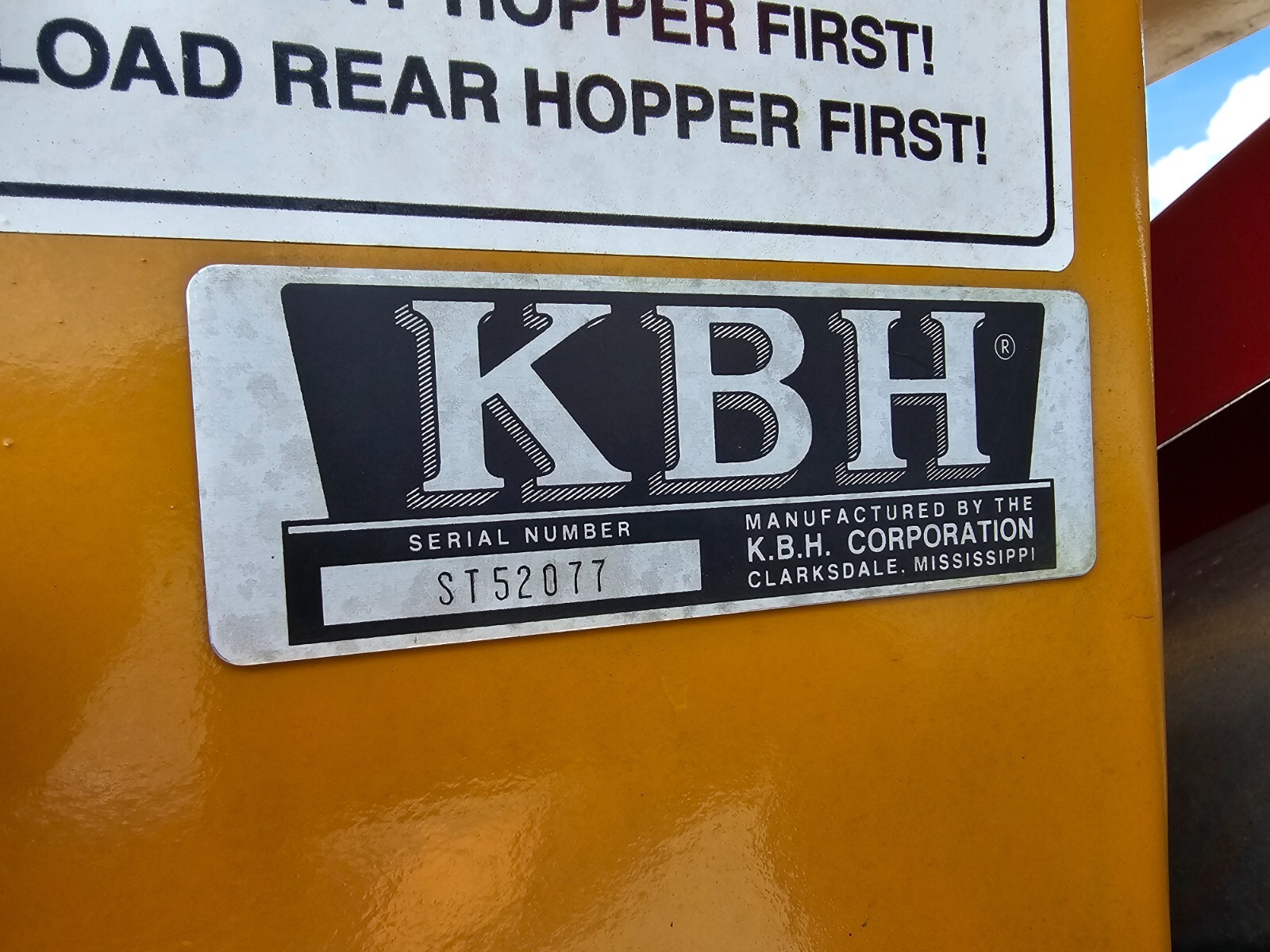 2021 KBH Seed Tender model #ST350 very good condition..