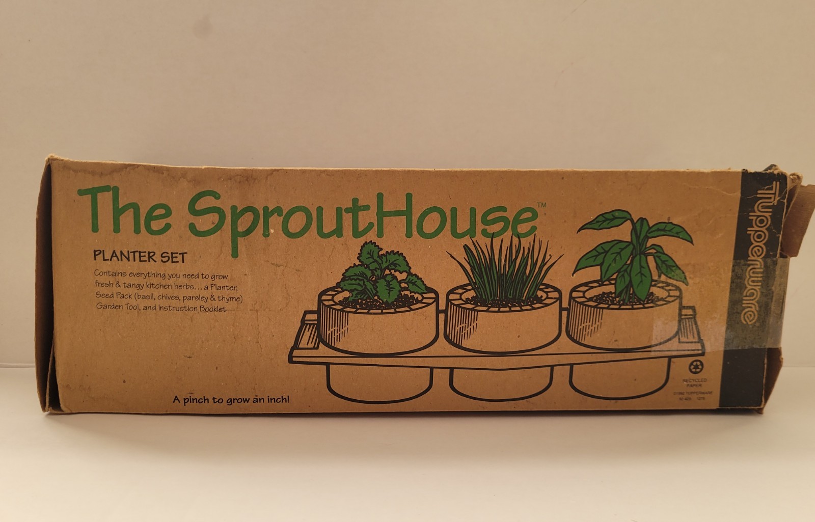 Tupperware The Sprout House Planter Set In Original Box