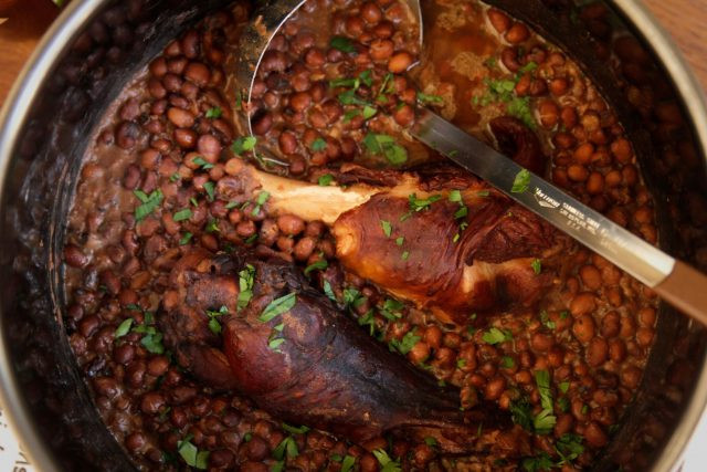 BULK Iron and Clay Cowpea Seeds | Southern Field Pea Cover Wholesale Seed 2023