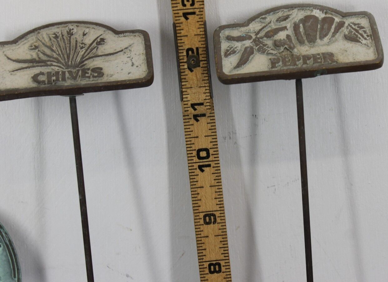 HERB GARDEN HERB IDENTIFIERS PEPPER CHIVES METAL
