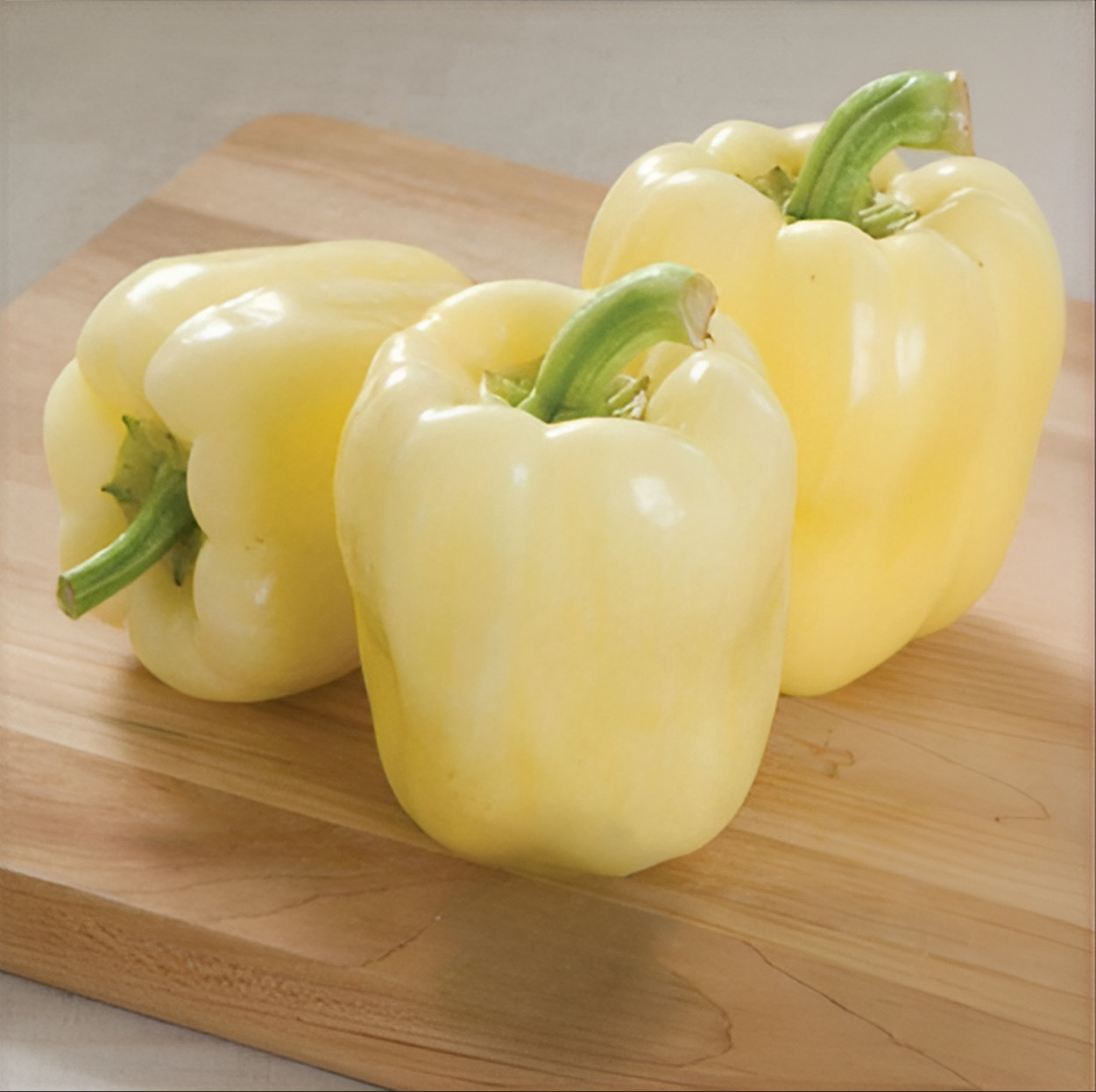 100 Heirloom White Cloud Bell Pepper Seeds – Giant Extra Sweet White Bell Pepper